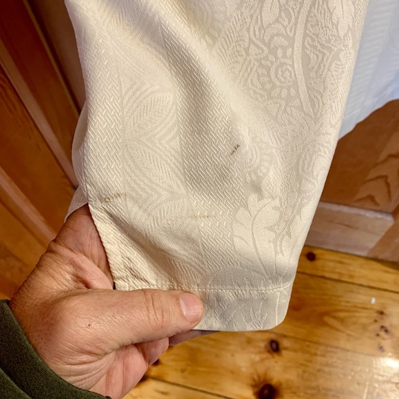 Tommy Bahama XL Tropical Short Sleeve Embroidered Shirt - Picture 7 of 7